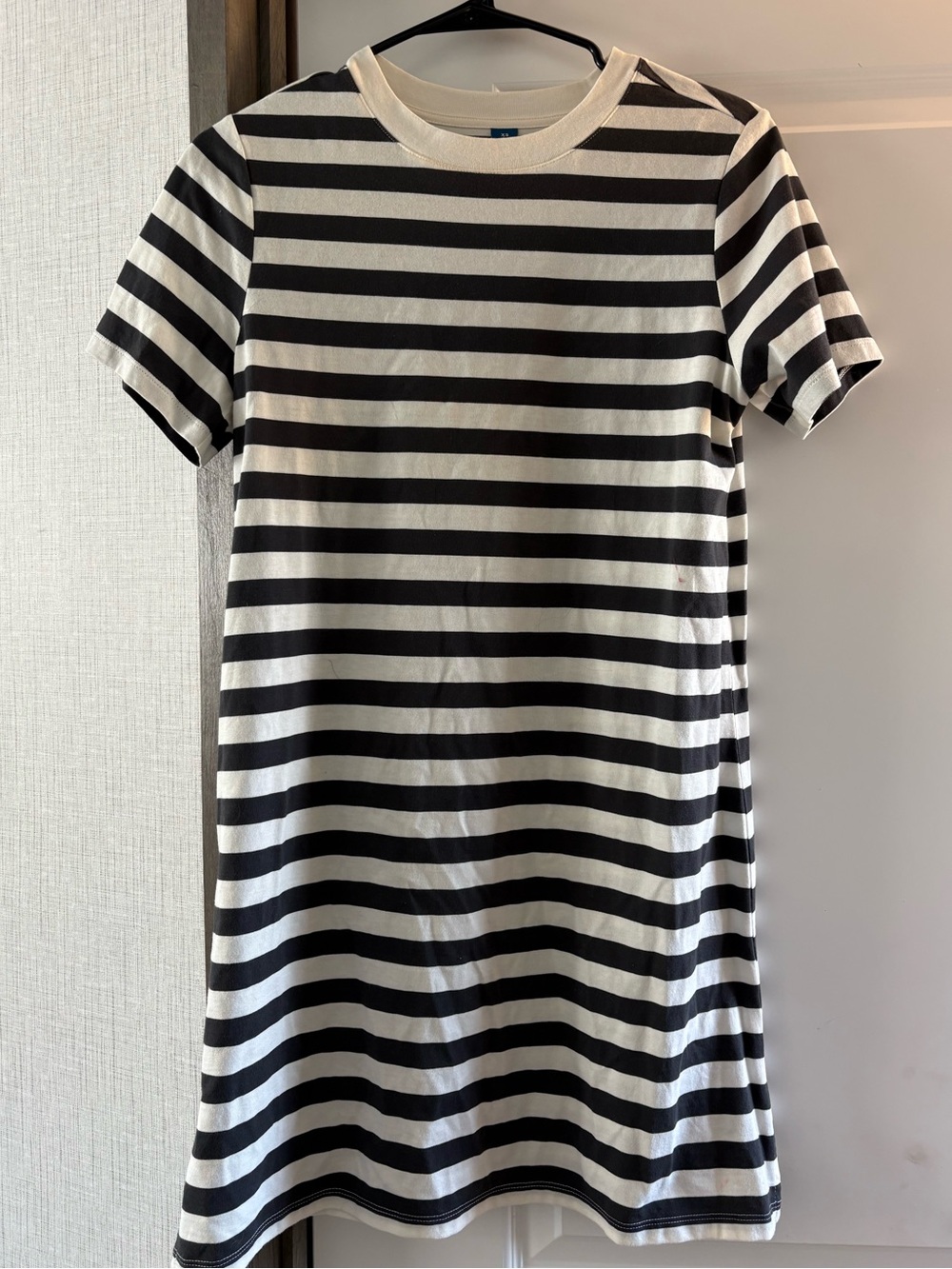 Old navy t shirt dress never worn